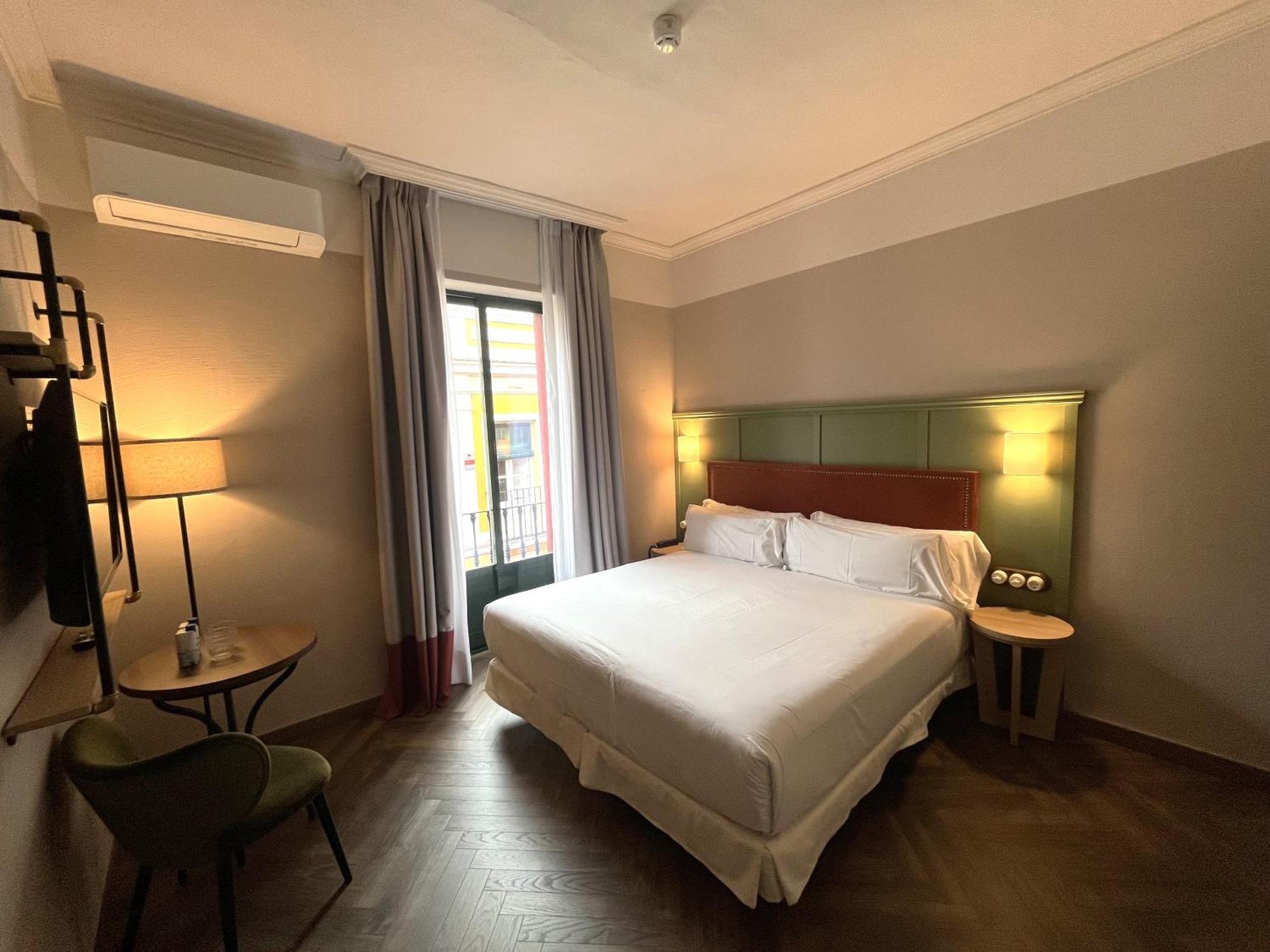 The Honest Hotel & Apartments Sevilla Eksteriør billede